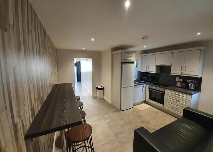 Large Townhouse In The Heart Of No 11 Galway